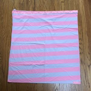 Lululemon Vinyasa Scarf lightweight neon pink